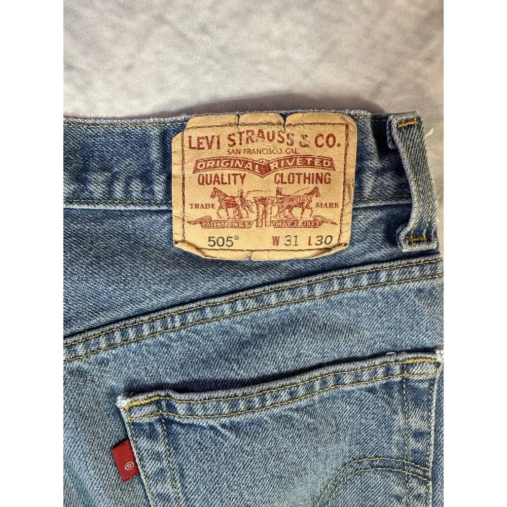Levi’s 505 Regular Straight Leg Blue Denim Jeans 31x30 Y2K Vintage